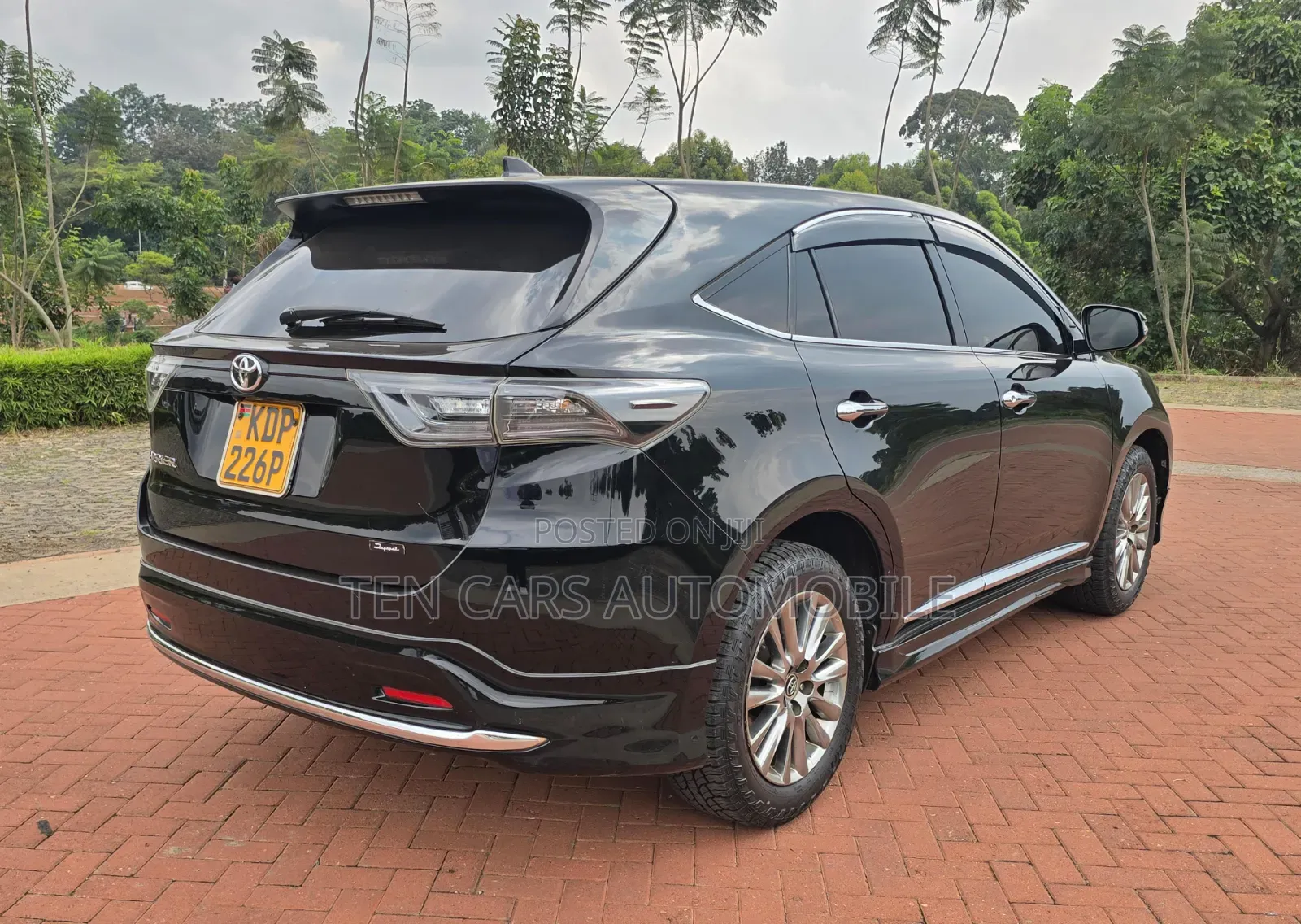 Toyota Harrier 2017 Black
