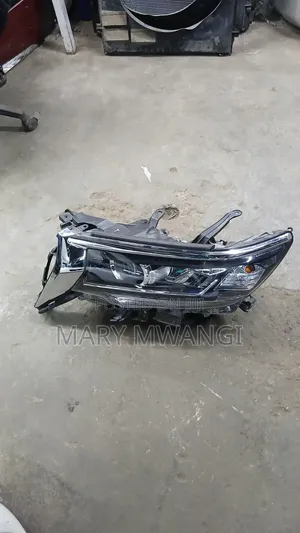 Ex Japan Prado J150/ J165 Headlight/ Headlamp Part Number T