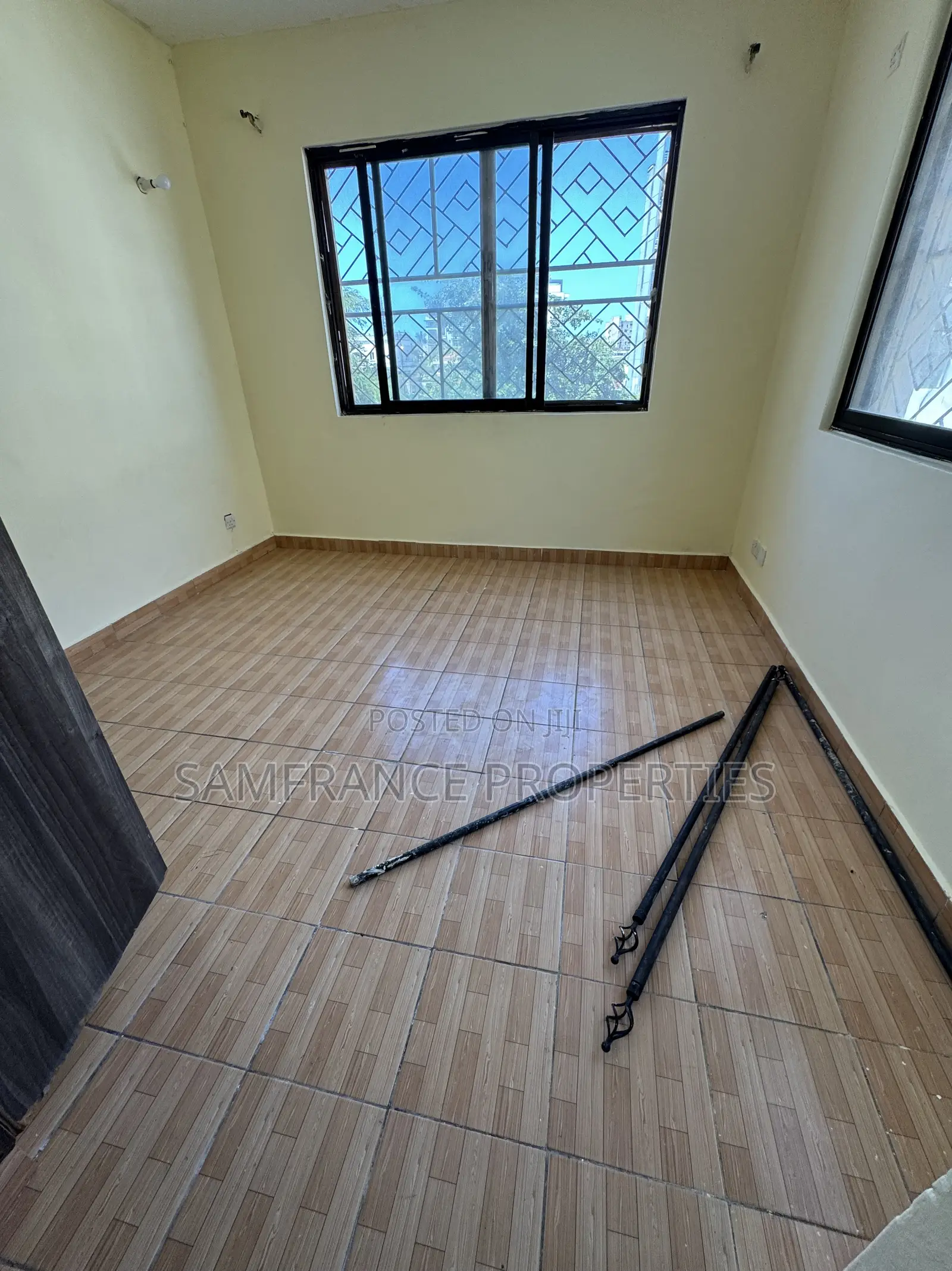 3bdrm Apartment in Links Road, Nyali for rent