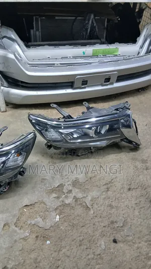 Ex Japan Prado J150/ J165 Headlight Available.