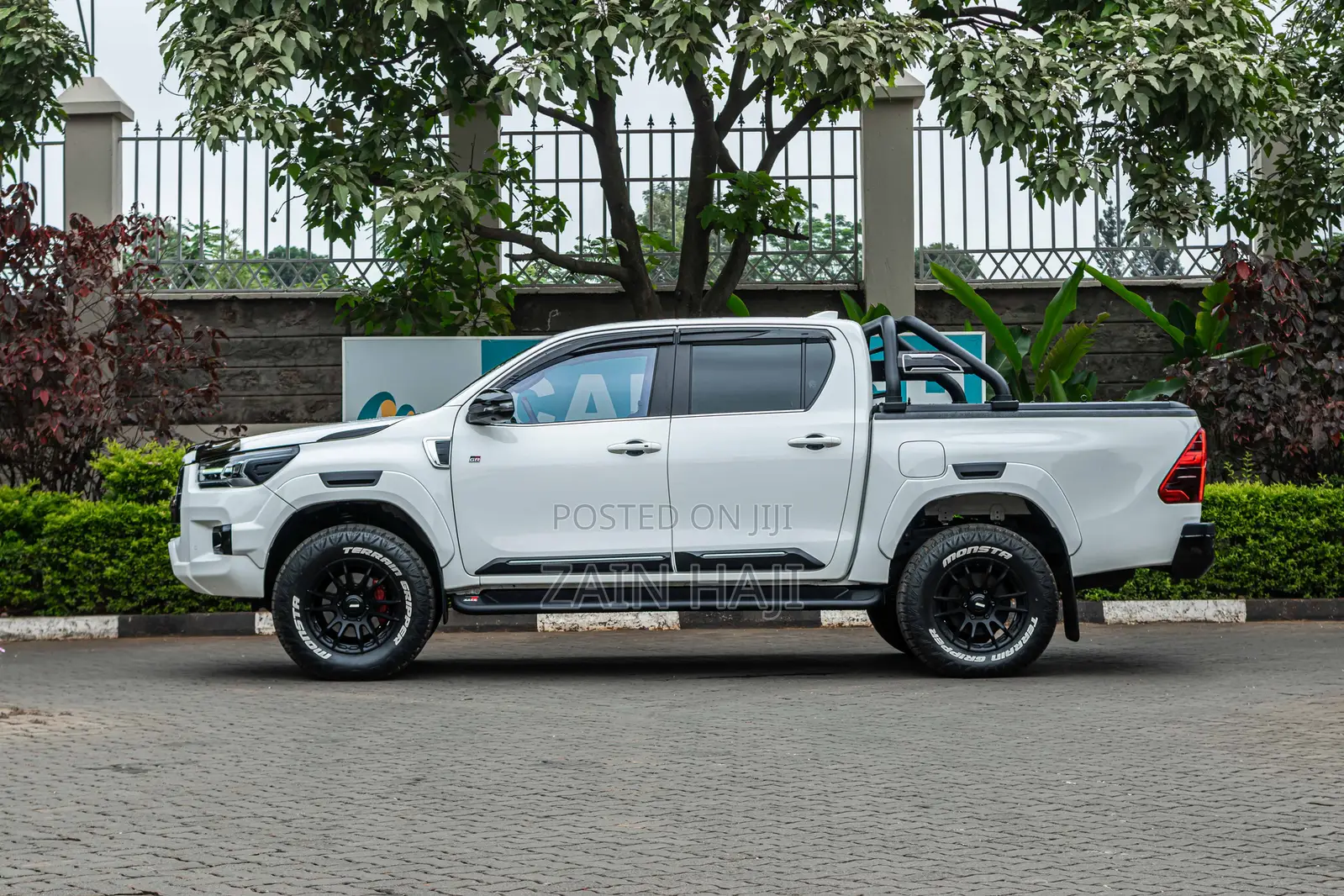 Toyota Hilux Revo Double Cab Deisel 2.4 AWD 2022 White
