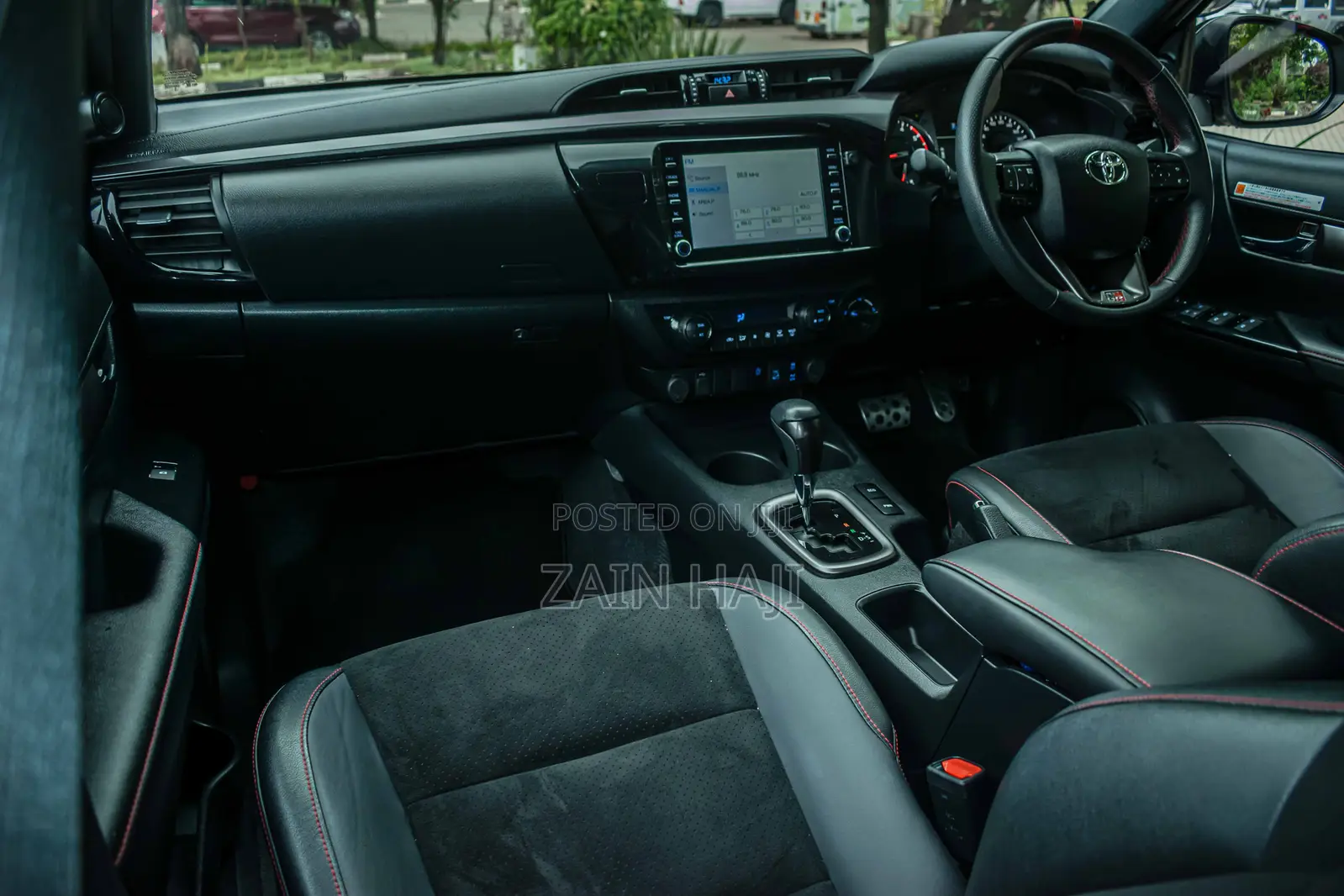 Toyota Hilux Revo Double Cab Deisel 2.4 AWD 2022 White