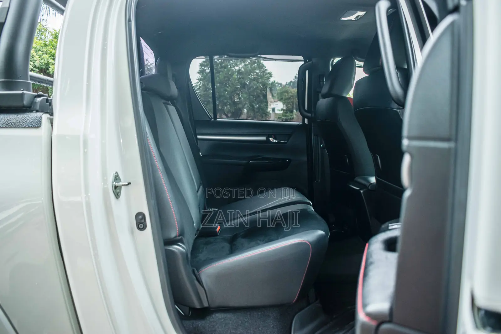 Toyota Hilux Revo Double Cab Deisel 2.4 AWD 2022 White