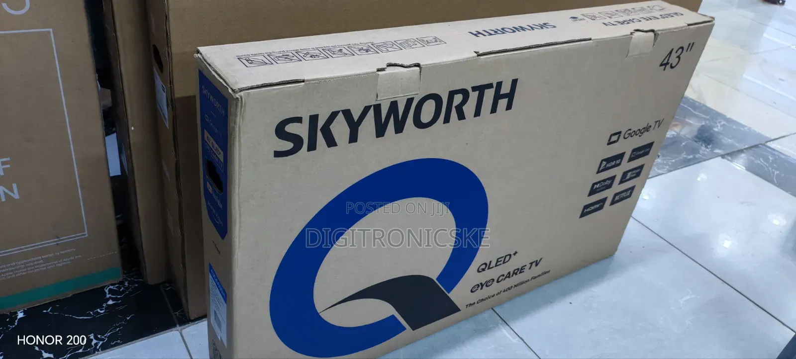 Skyworth 43" Qled Google Frameless TV