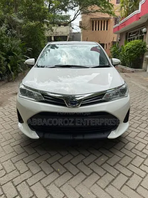 Toyota Corolla Fielder 2018 White