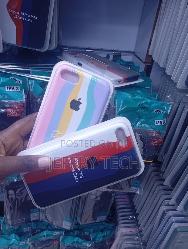iPhone 7/8 Multicolored Wave Silicone Case - thumbnail 2