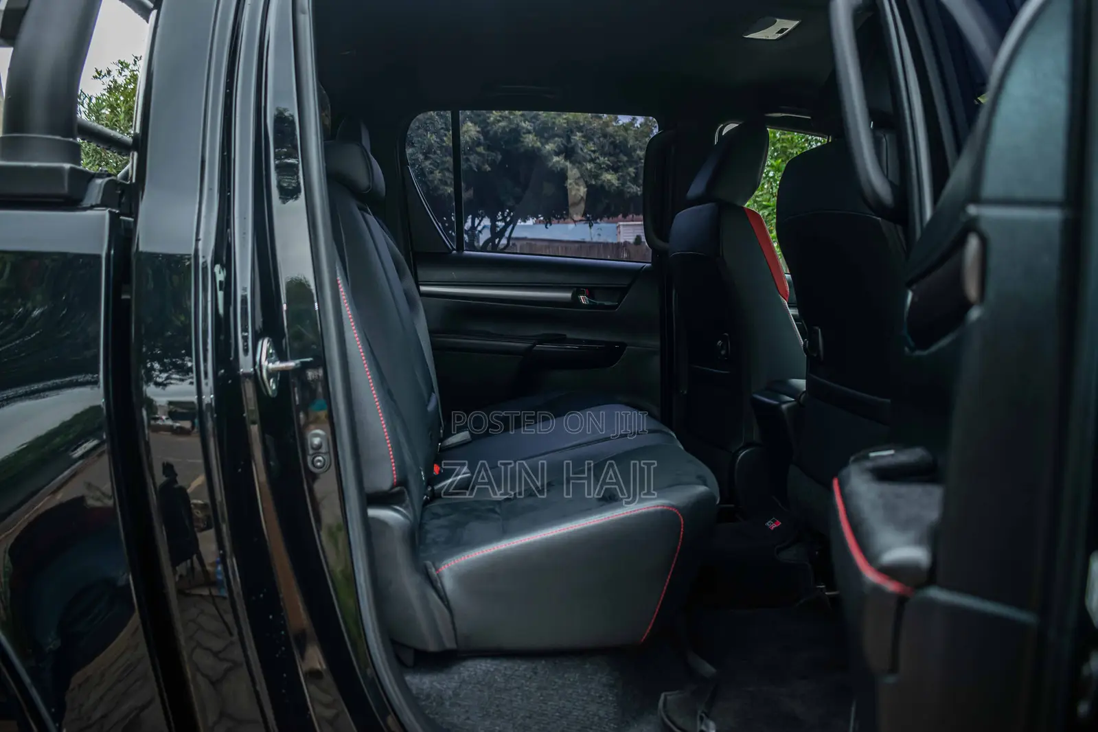 Toyota Hilux 2023 Black