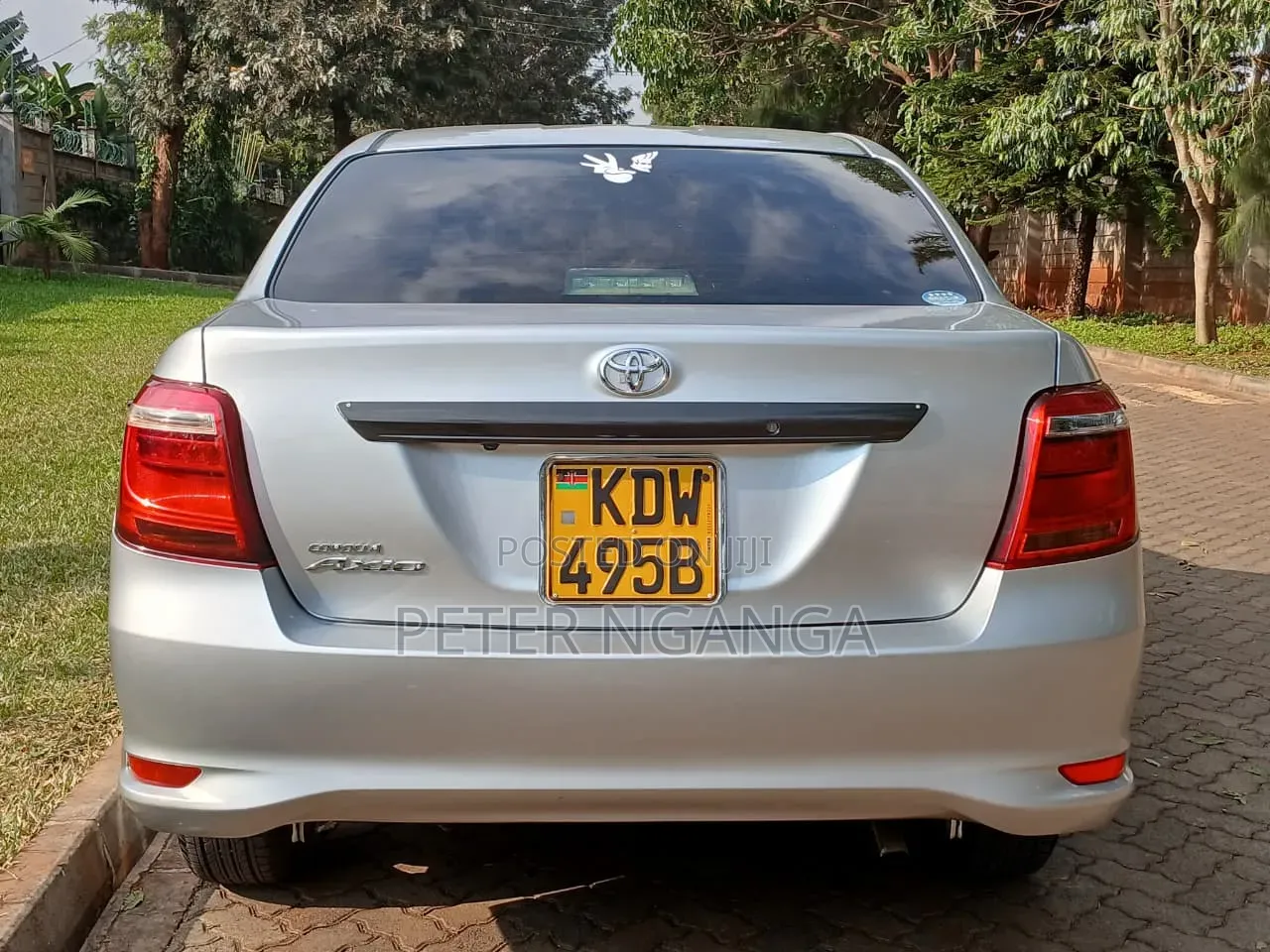 Toyota Axio 2018 Silver