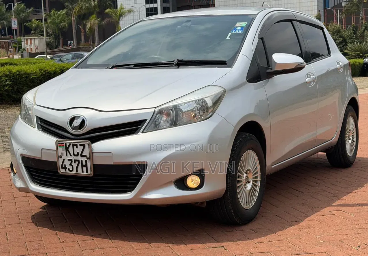 Toyota Vitz 2012