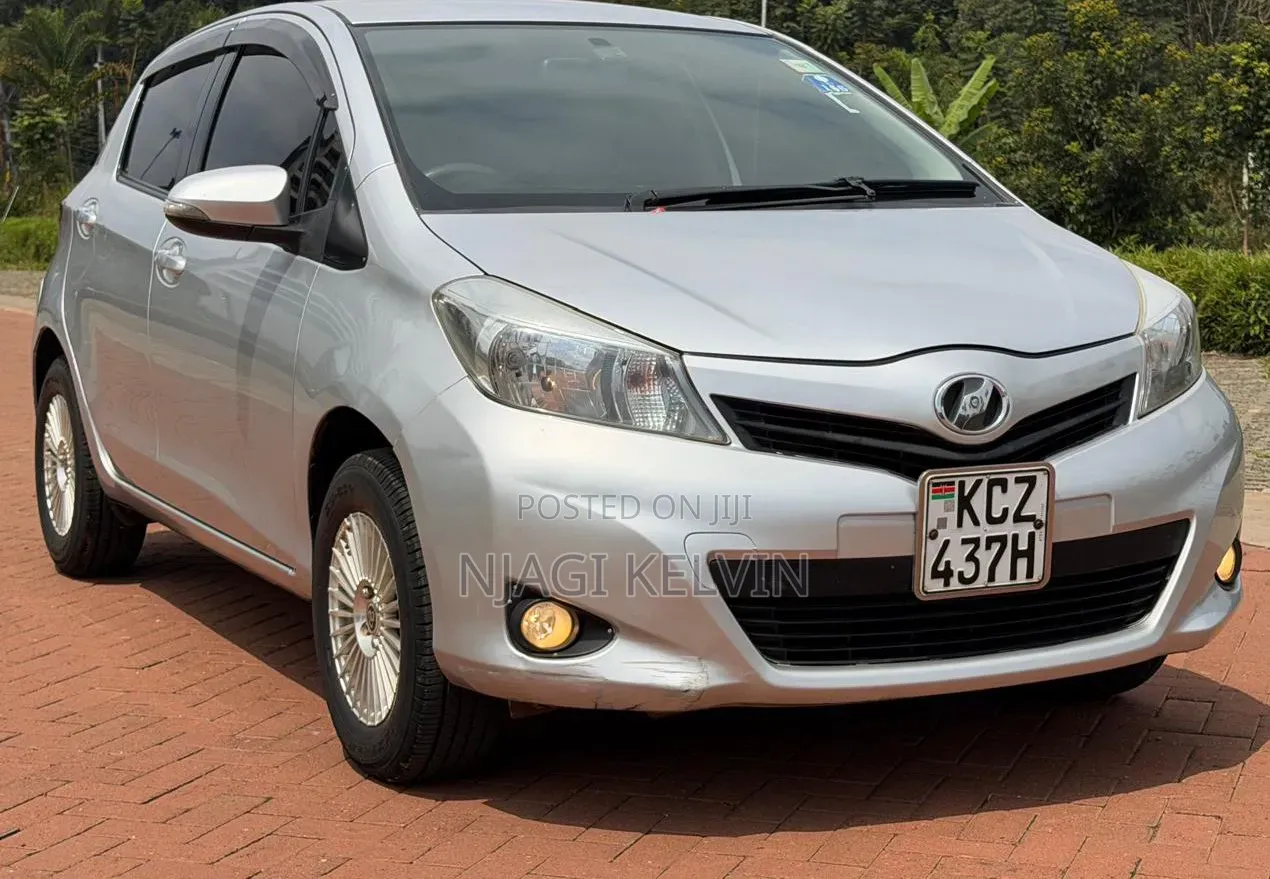 Toyota Vitz 2012
