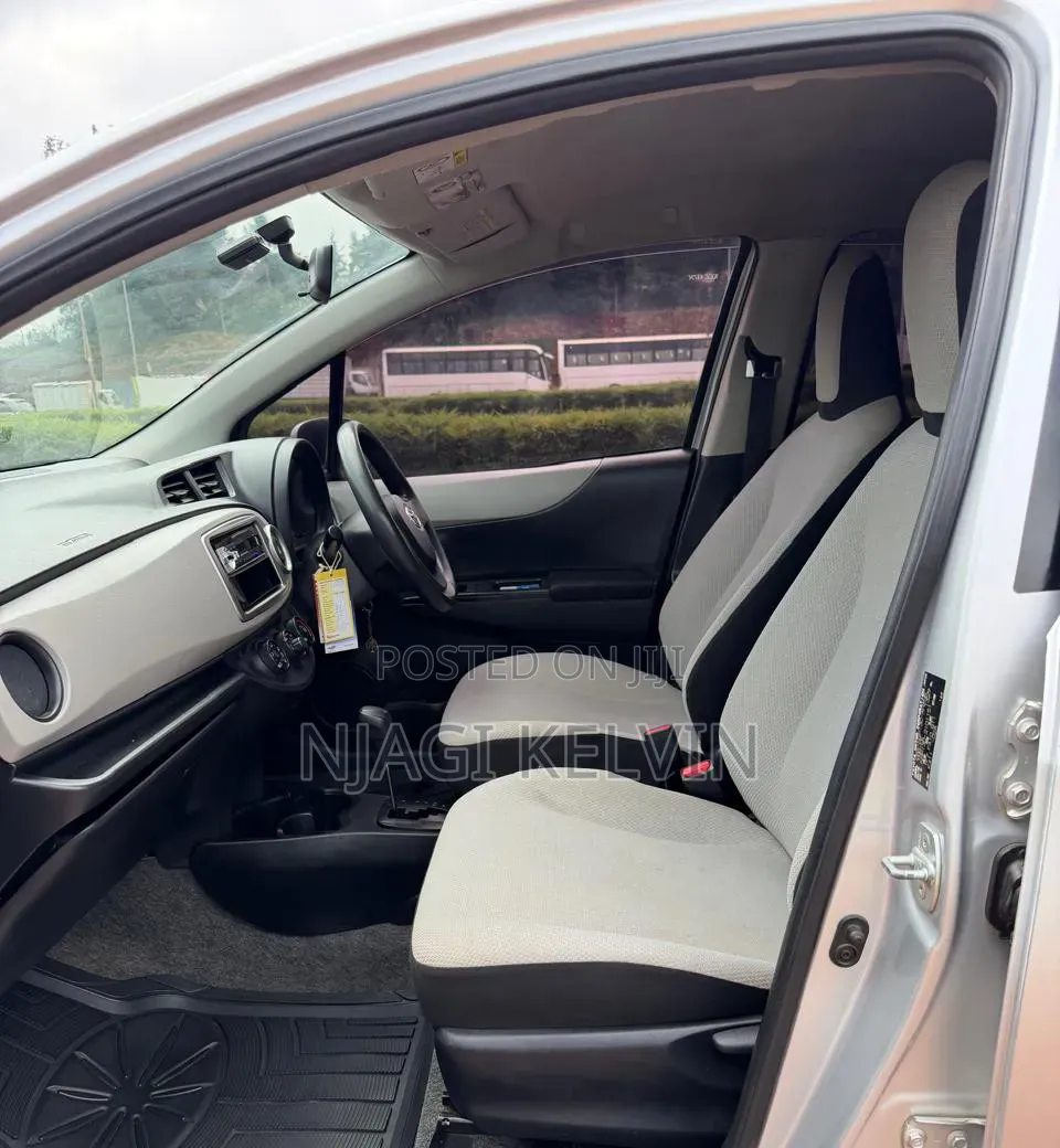 Toyota Vitz 2012