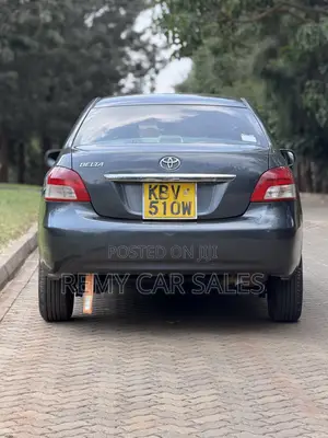 Toyota Belta 2006 Gray