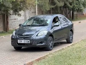 Toyota Belta 2006 Gray