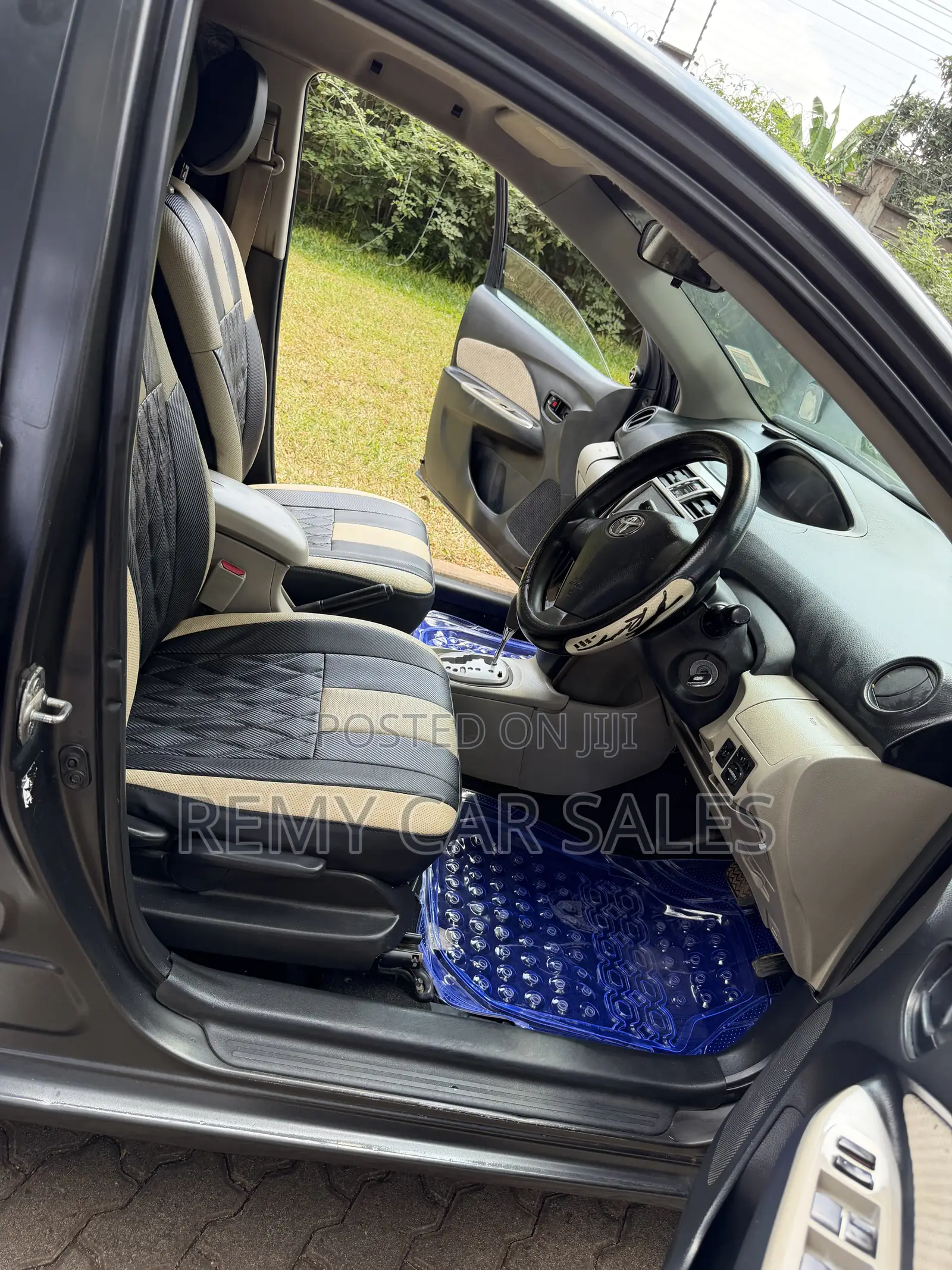 Toyota Belta 2006 Gray