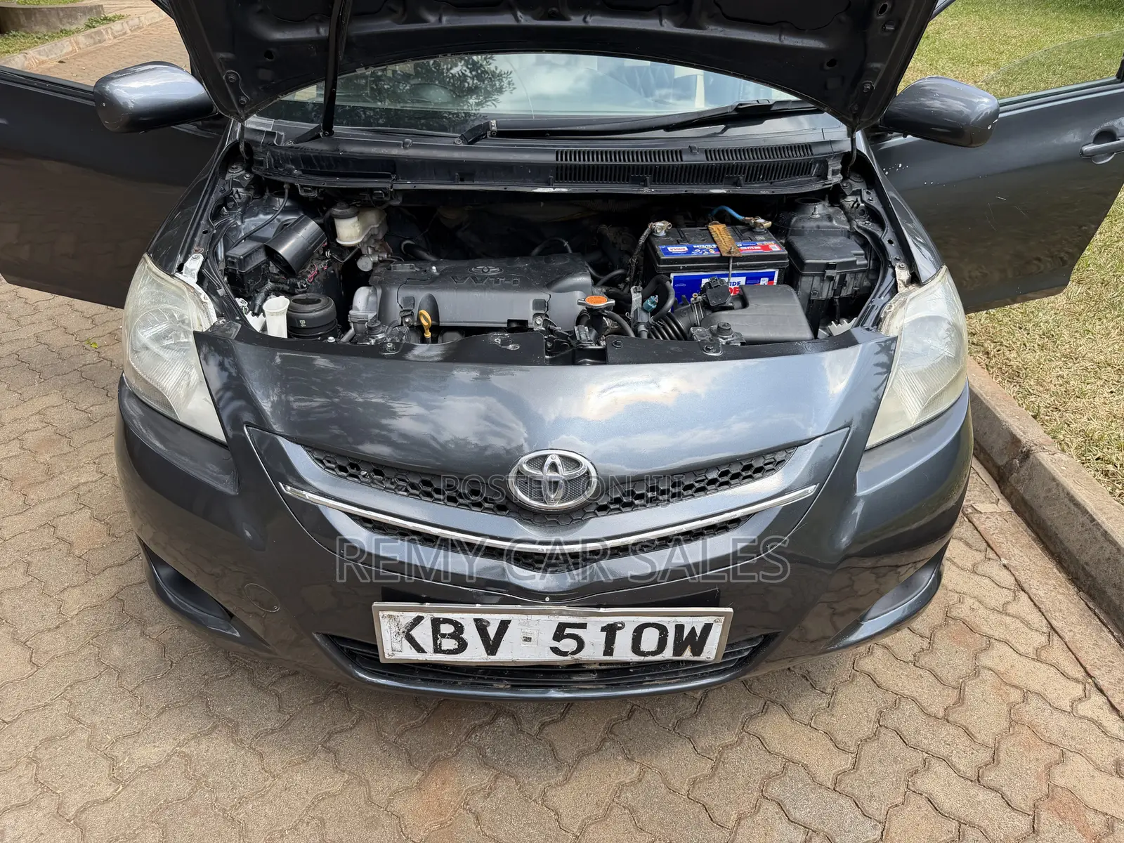 Toyota Belta 2006 Gray