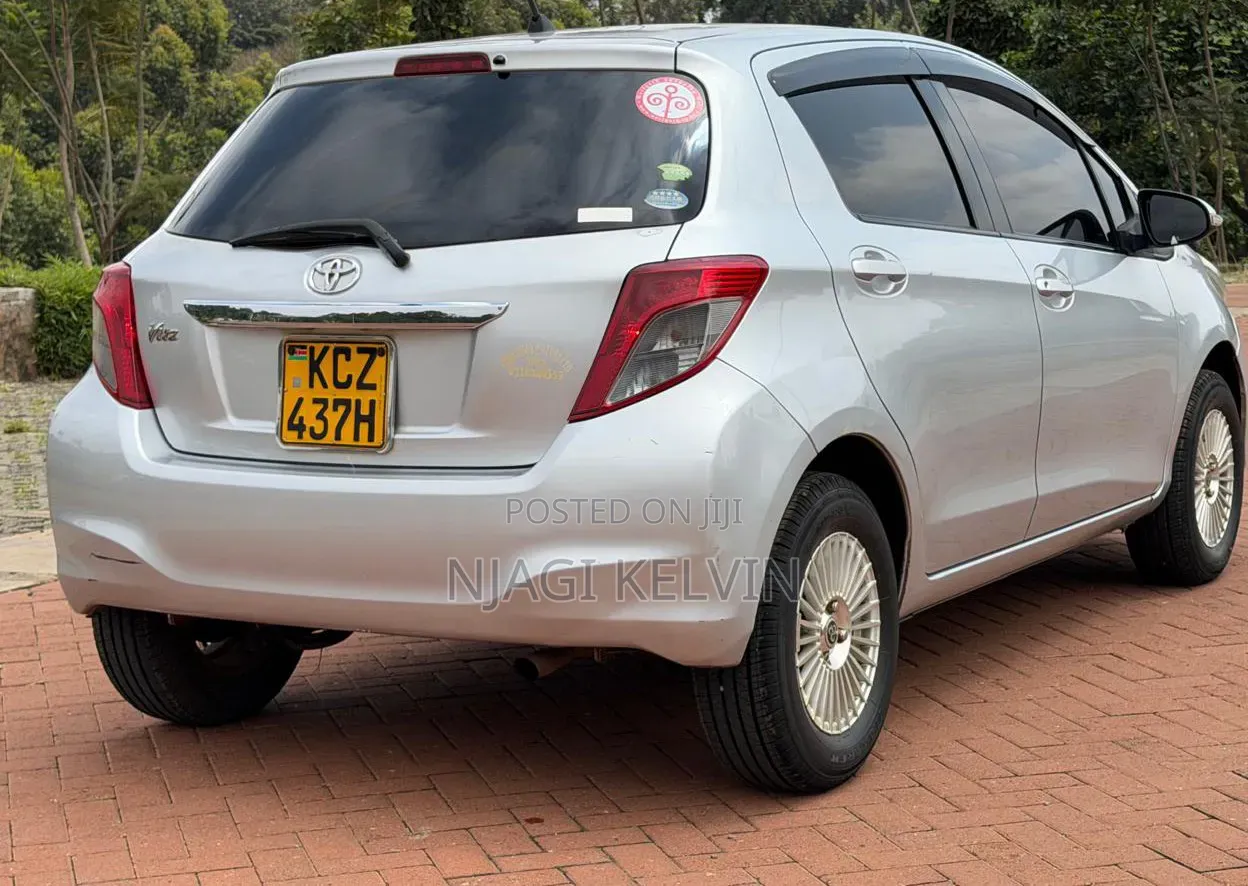 Toyota Vitz 2012