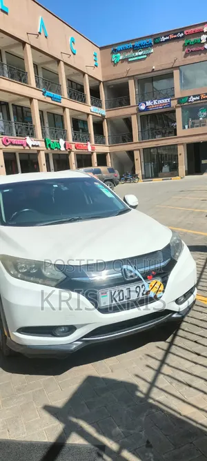 Honda Vezel 2015 White
