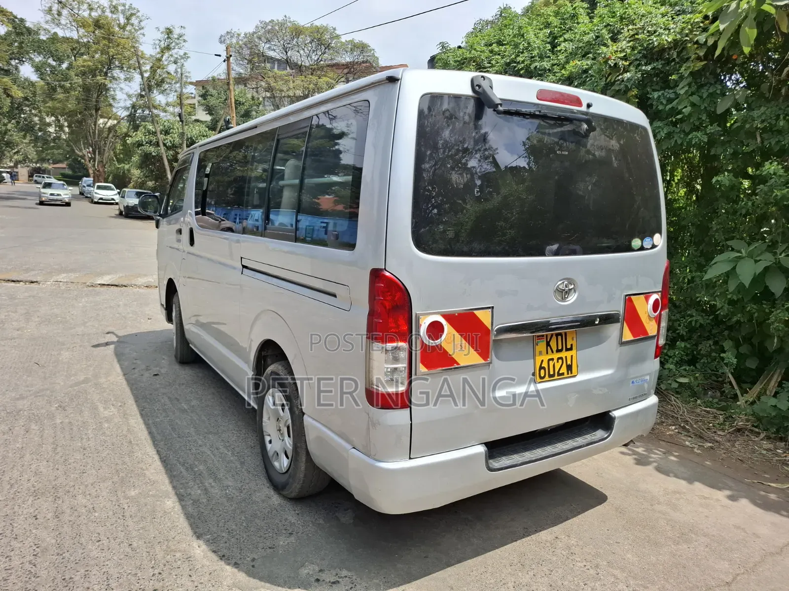 Toyota HiAce 2015 Silver