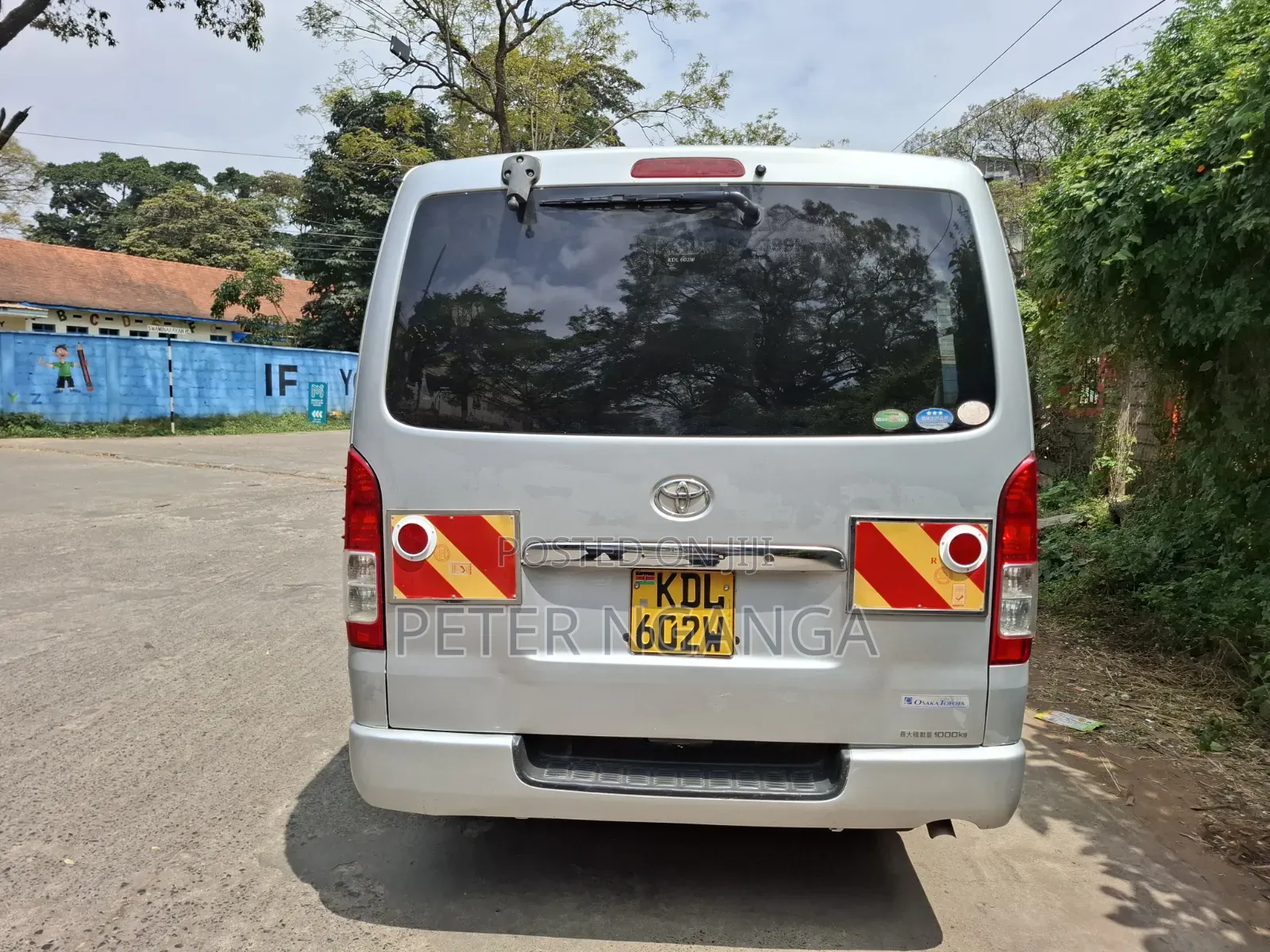 Toyota HiAce 2015 Silver