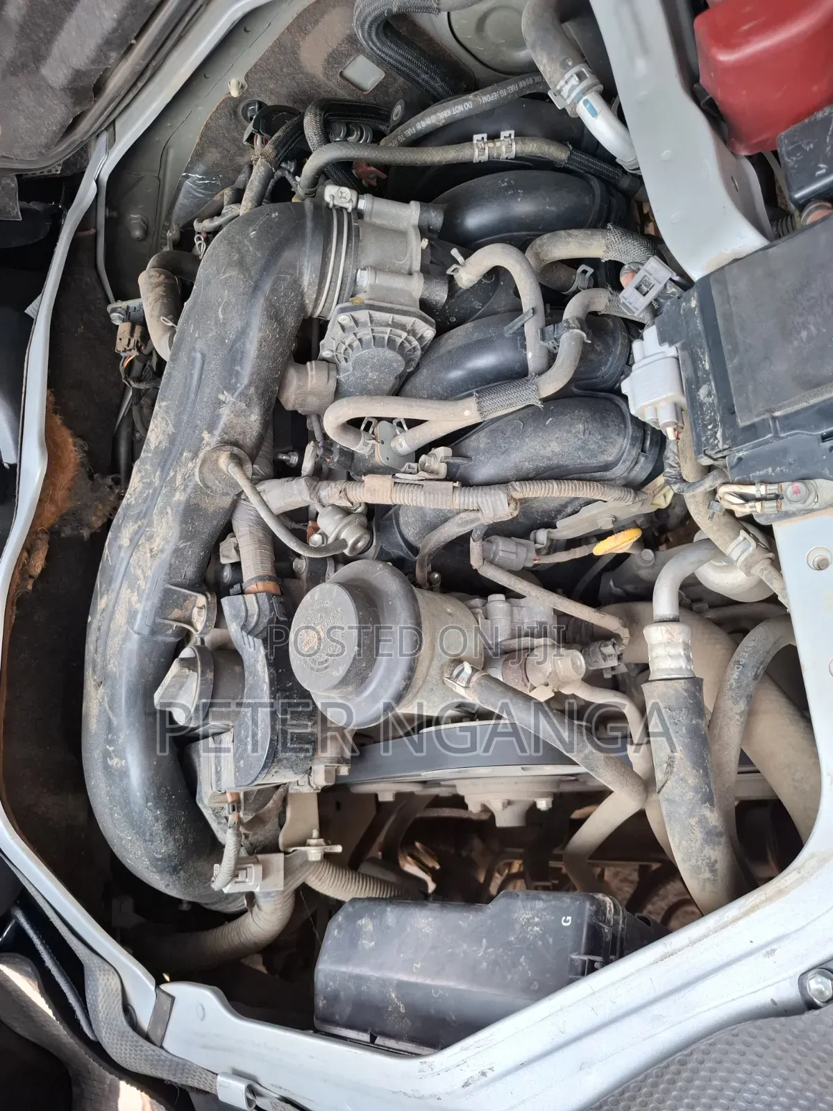 Toyota HiAce 2015 Silver