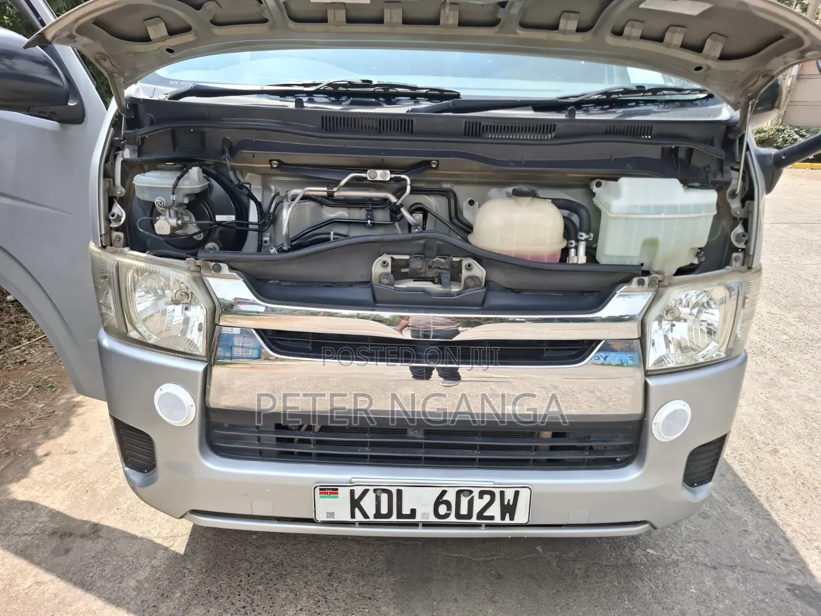 Toyota HiAce 2015 Silver