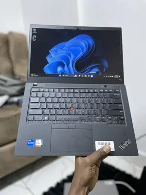 Laptop Lenovo ThinkPad T14s Gen 2 16GB Intel Core i5 SSD 512GB