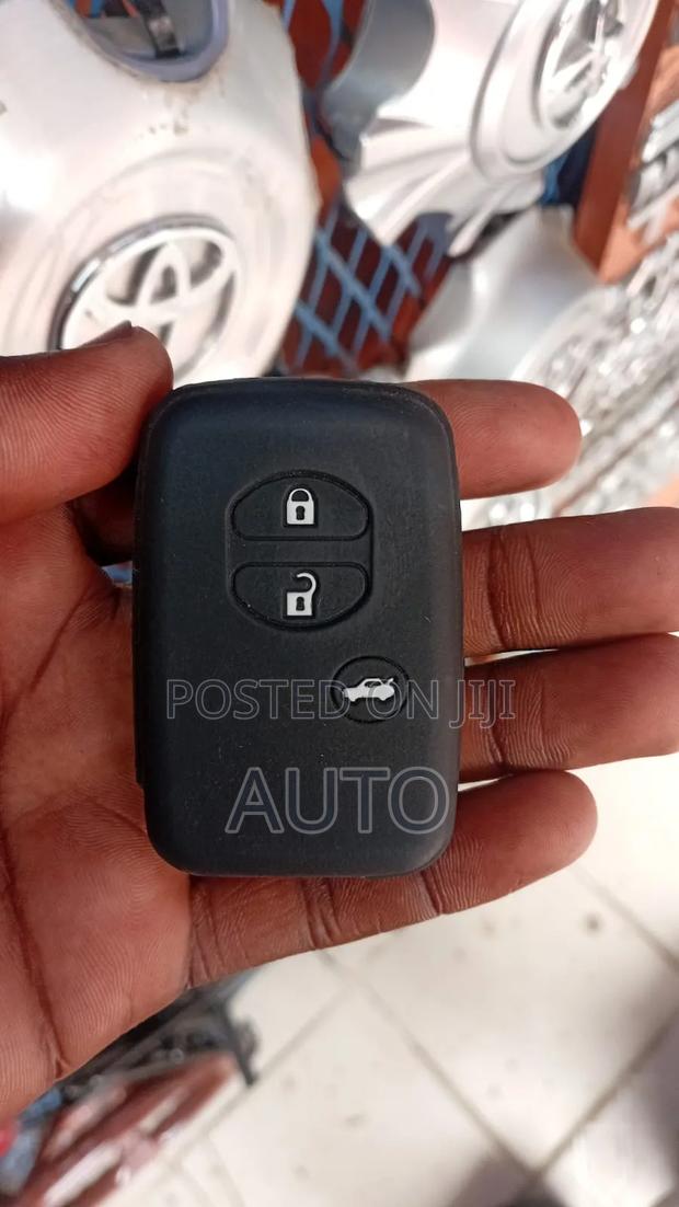 Toyota Silicone Key Case | Premium Smart Key Cover - main view