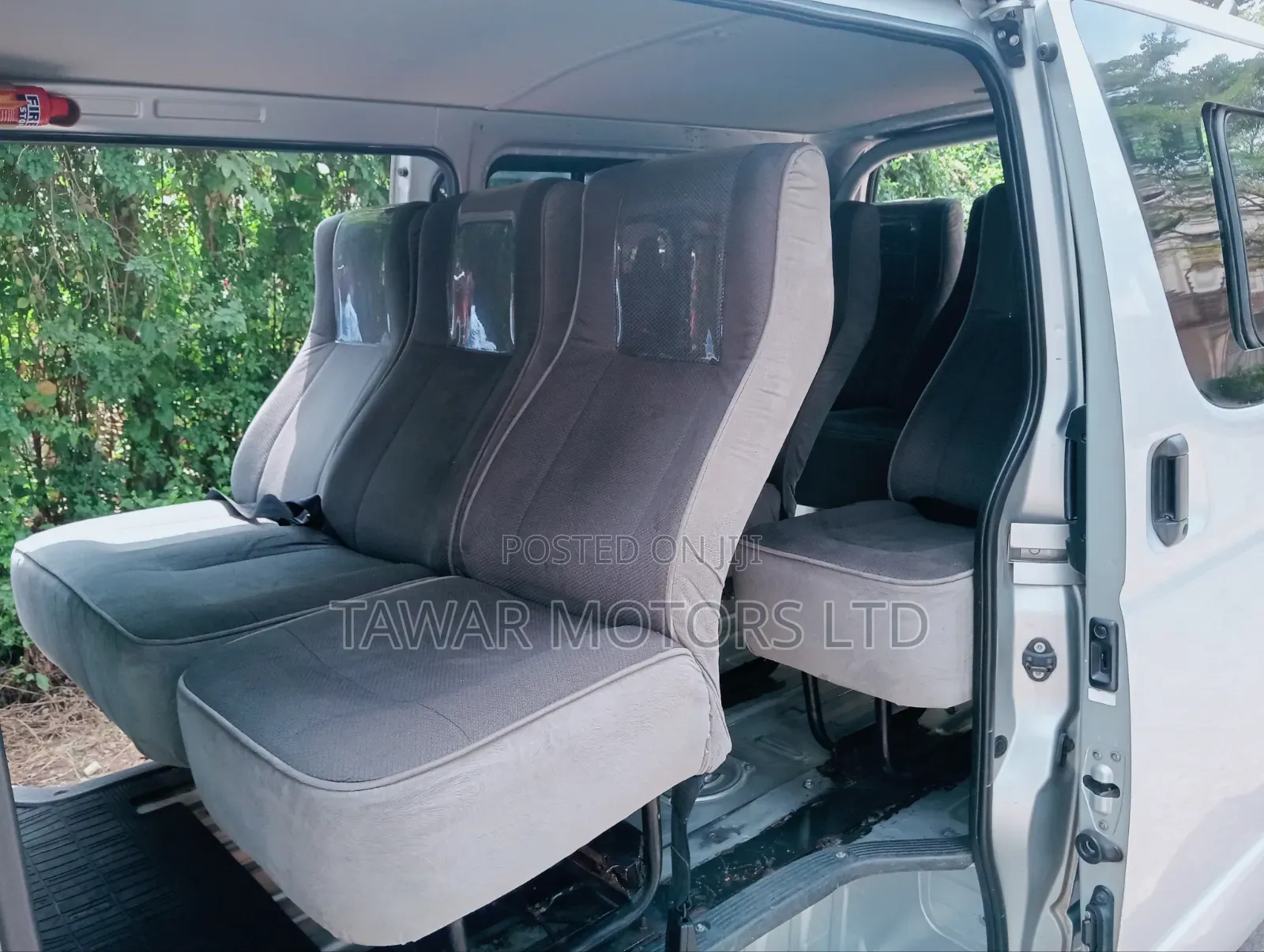 Toyota HiAce 2015 Silver