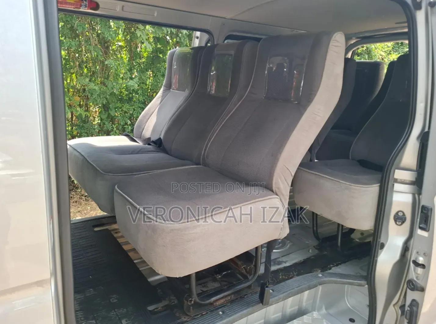 Toyota HiAce 2015 Silver