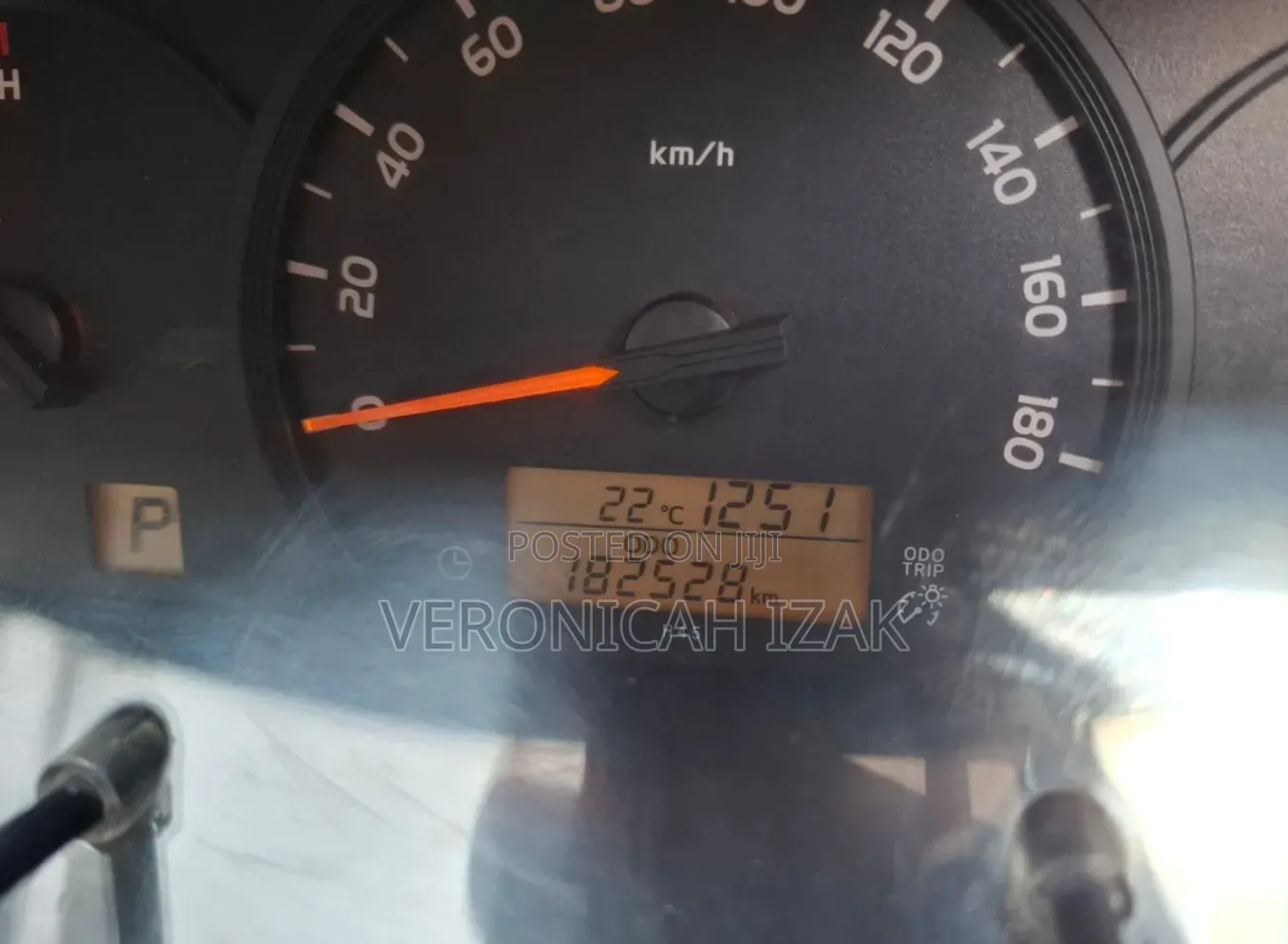 Toyota HiAce 2015 Silver