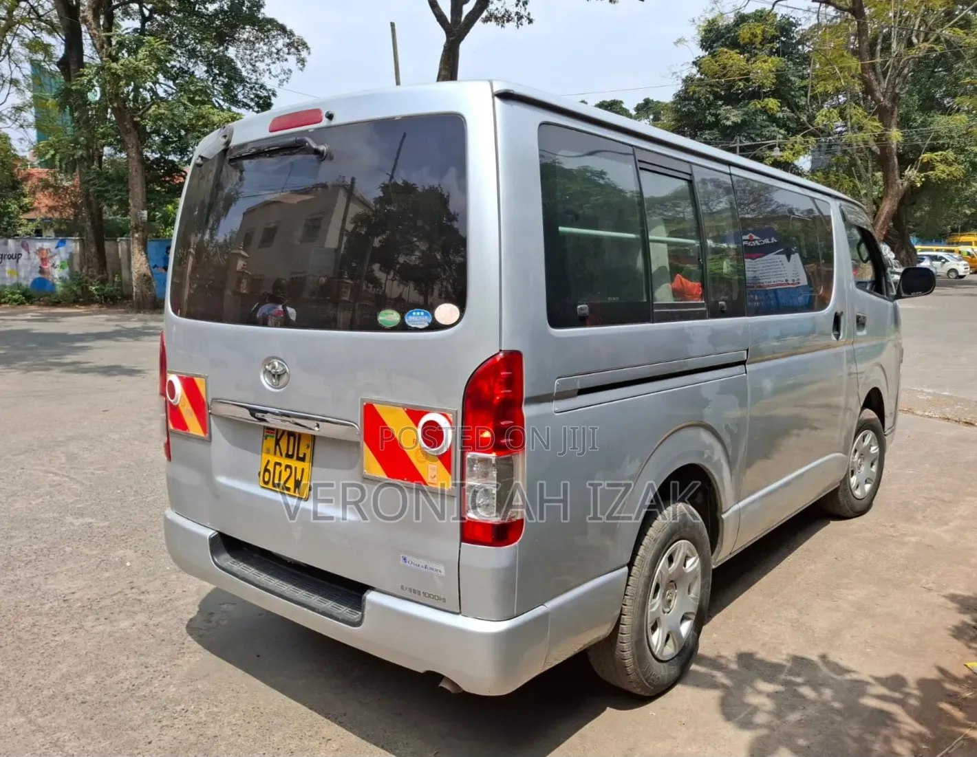 Toyota HiAce 2015 Silver