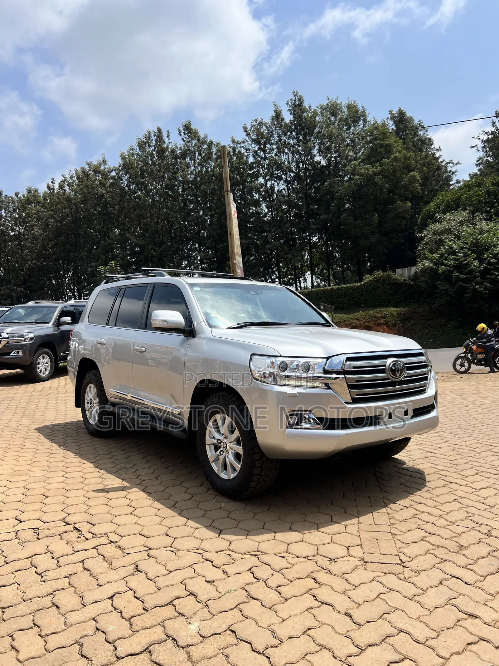 Toyota Land Cruiser 4.5 V8 TD 2019 Silver