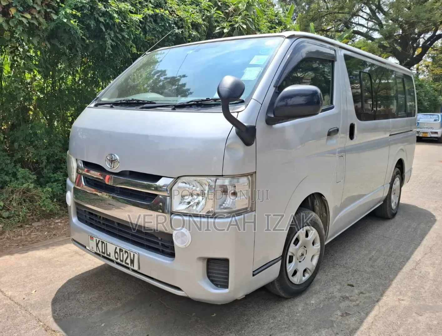 Toyota HiAce 2015 Silver