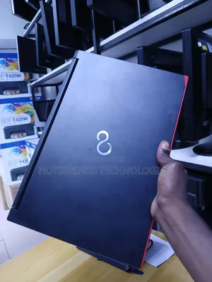 Laptop Fujitsu 8GB Intel Core i3 SSD 256GB