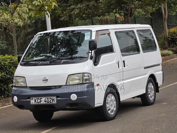 Nissan Vanette 2008 White - main view