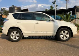 Toyota RAV4 2015 White