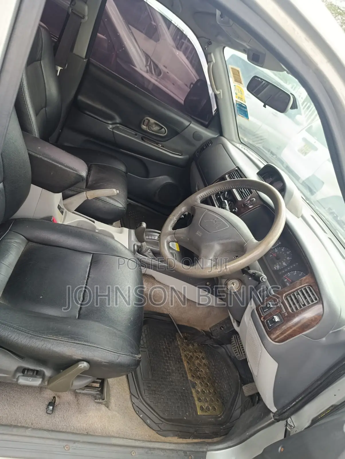 Mitsubishi Shogun 2001 Gray