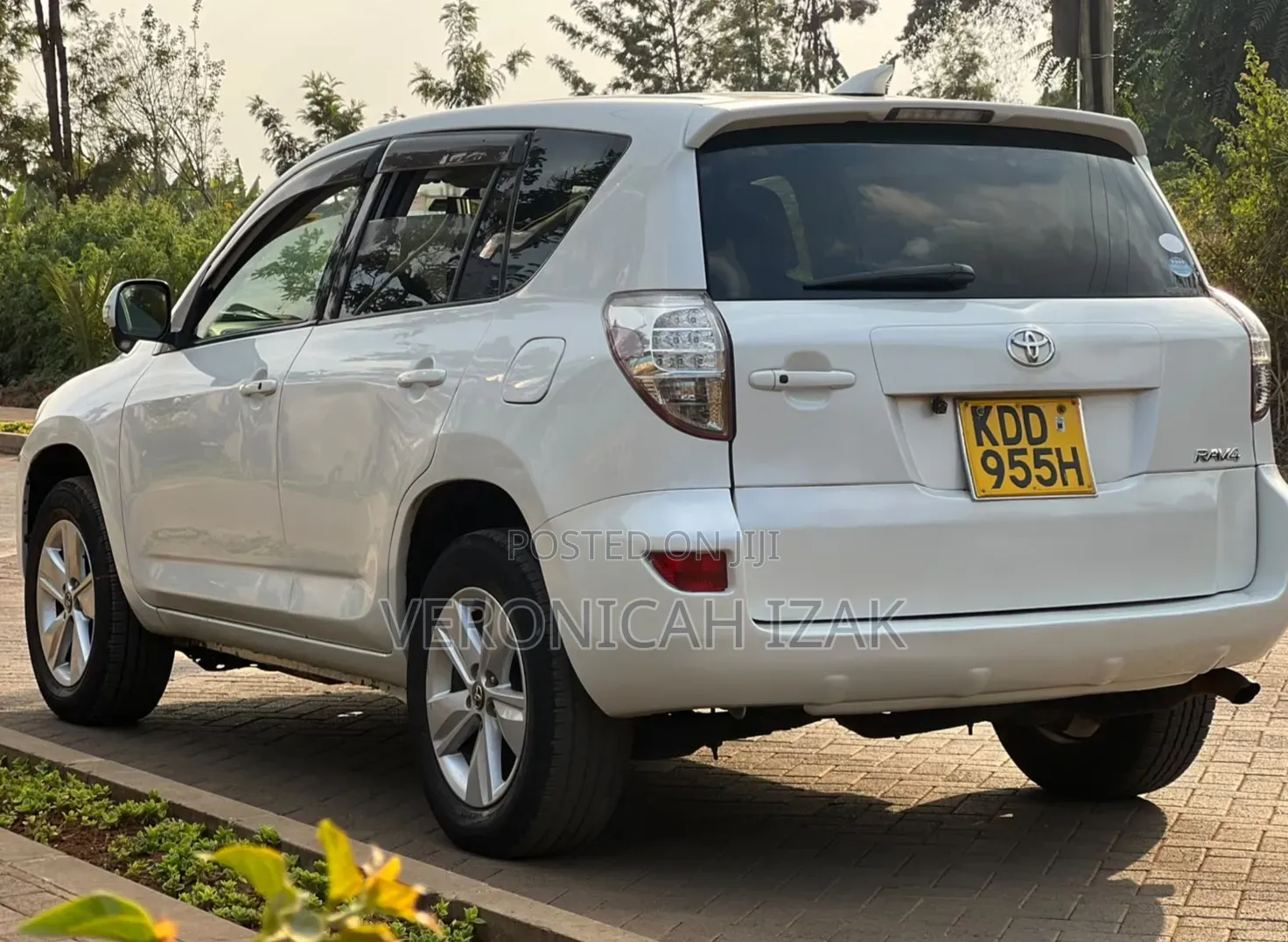 Toyota RAV4 2015 White