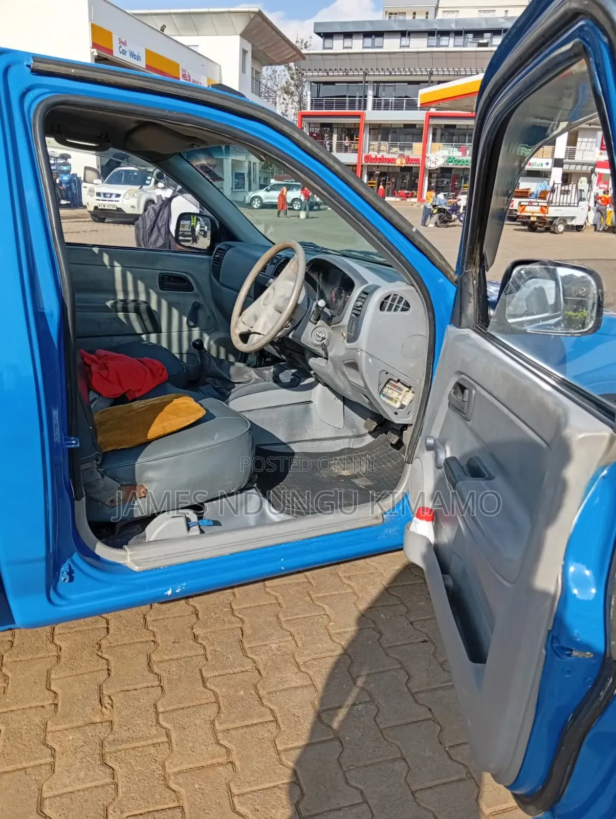 Isuzu D-MAX 2005 Blue