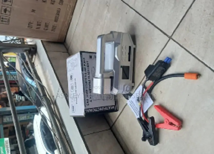 Multi-Function Car Jump Starter With Digital Compressor
