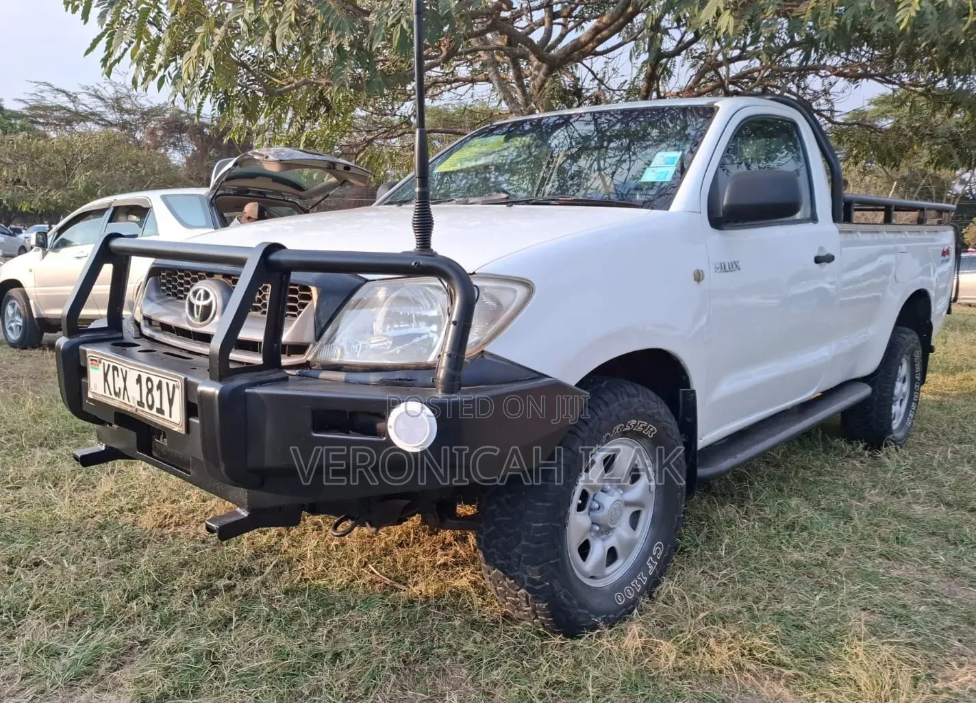 Toyota Hilux 2009 White