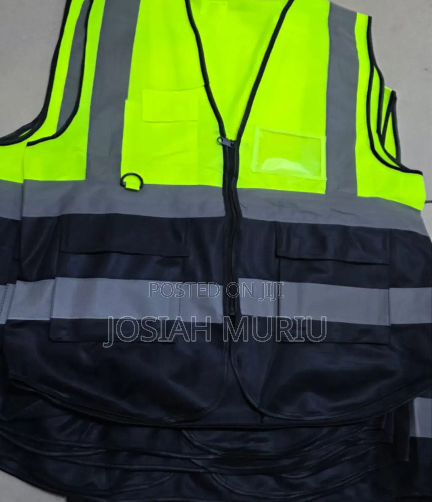 High Visibility Reflector With Zip
