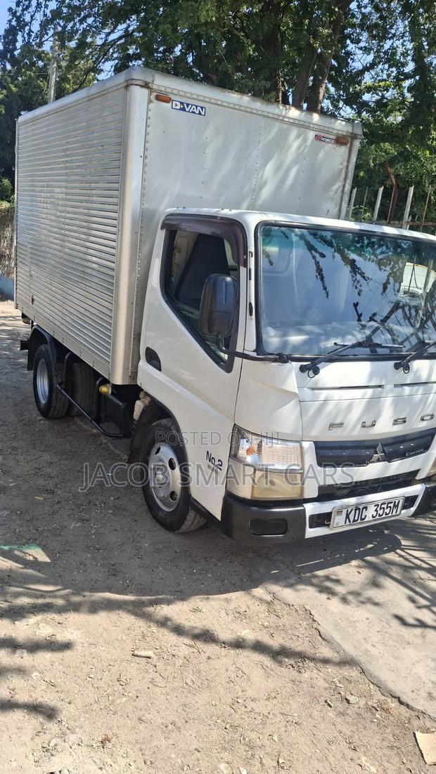Mitsubishi Fuso - thumbnail 3