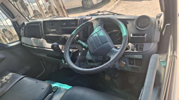 Mitsubishi Fuso - thumbnail 6