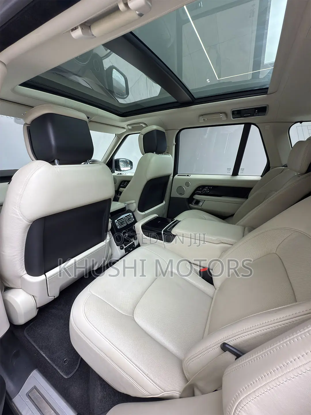 Land Rover Range Rover Vogue 2019 Black