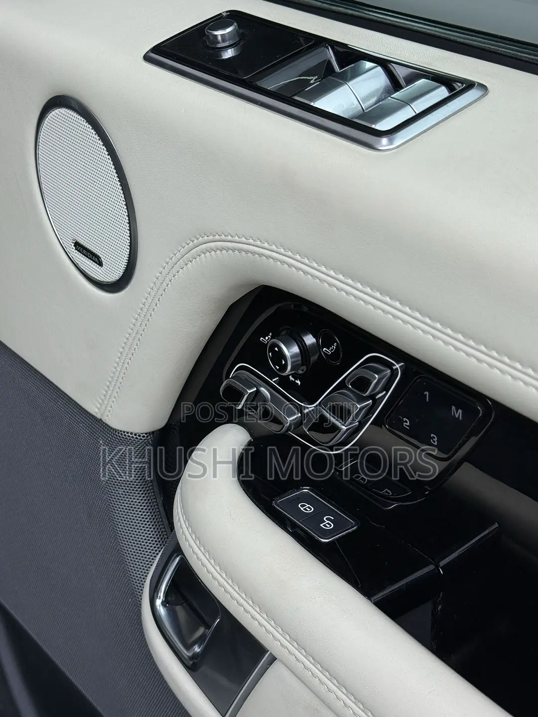 Land Rover Range Rover Vogue 2019 Black