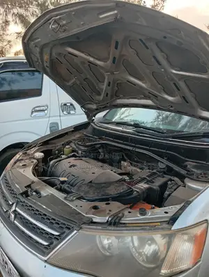 Mitsubishi Outlander 2009 Silver