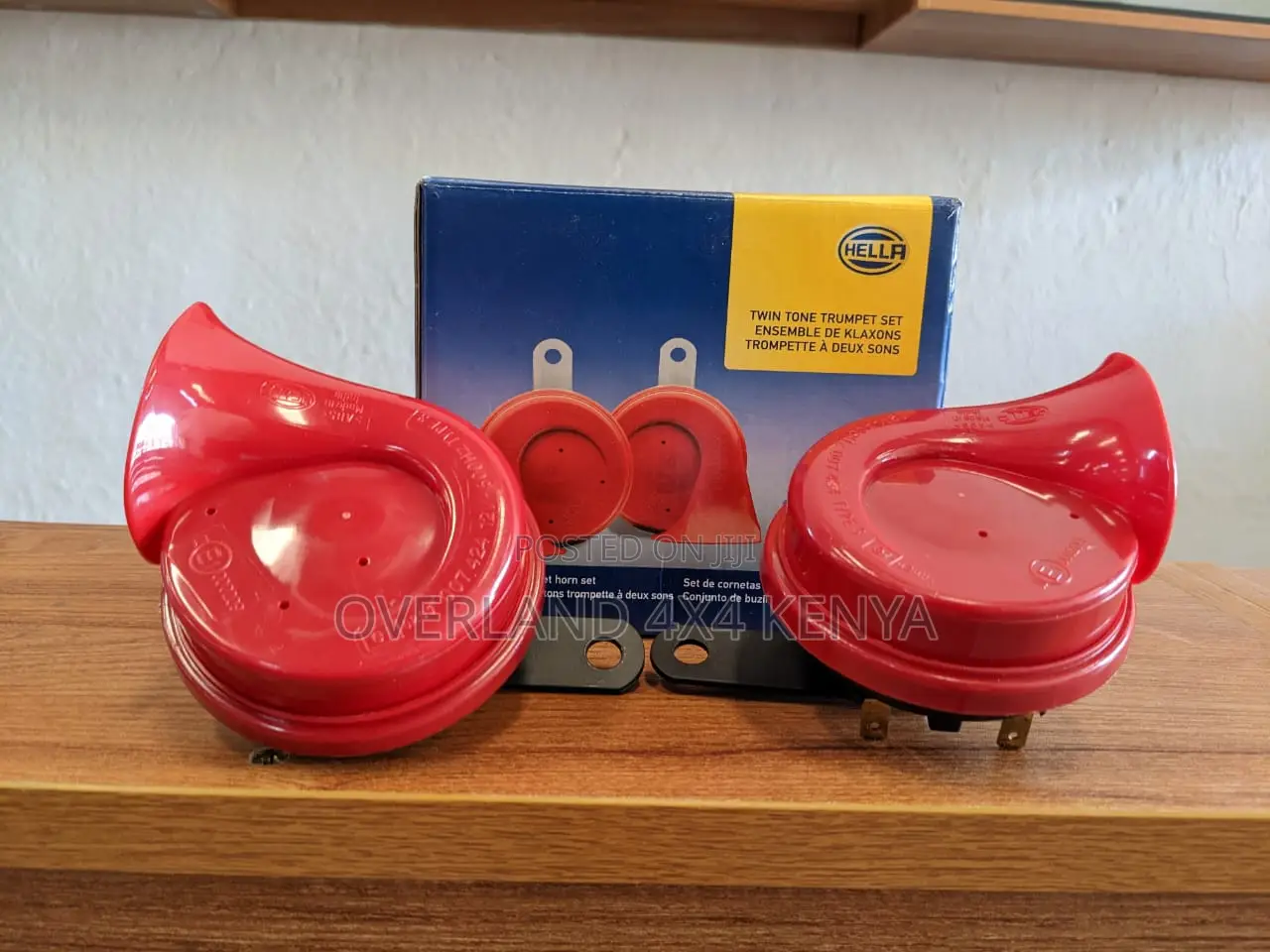 Hella 12V High Tone/Low Tone Twin Horn Kit RED