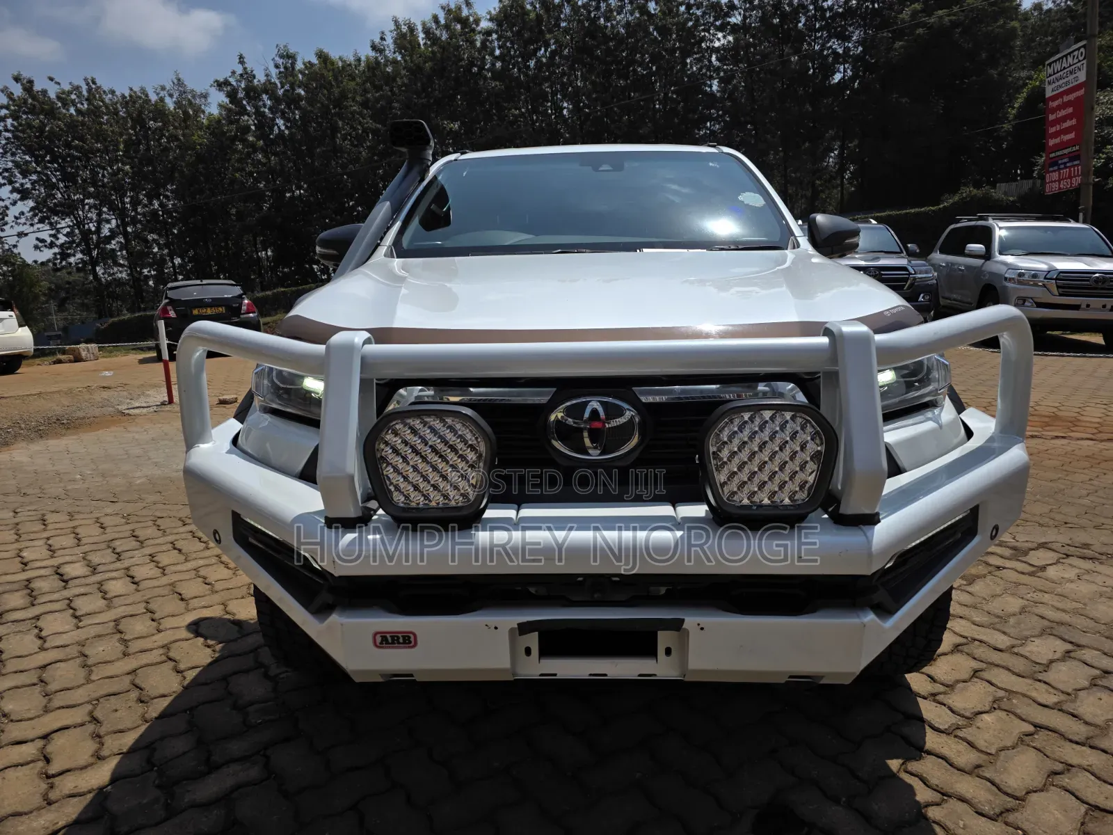 Toyota Hilux Revo Double Cab Deisel 2.8 AWD 2022 White