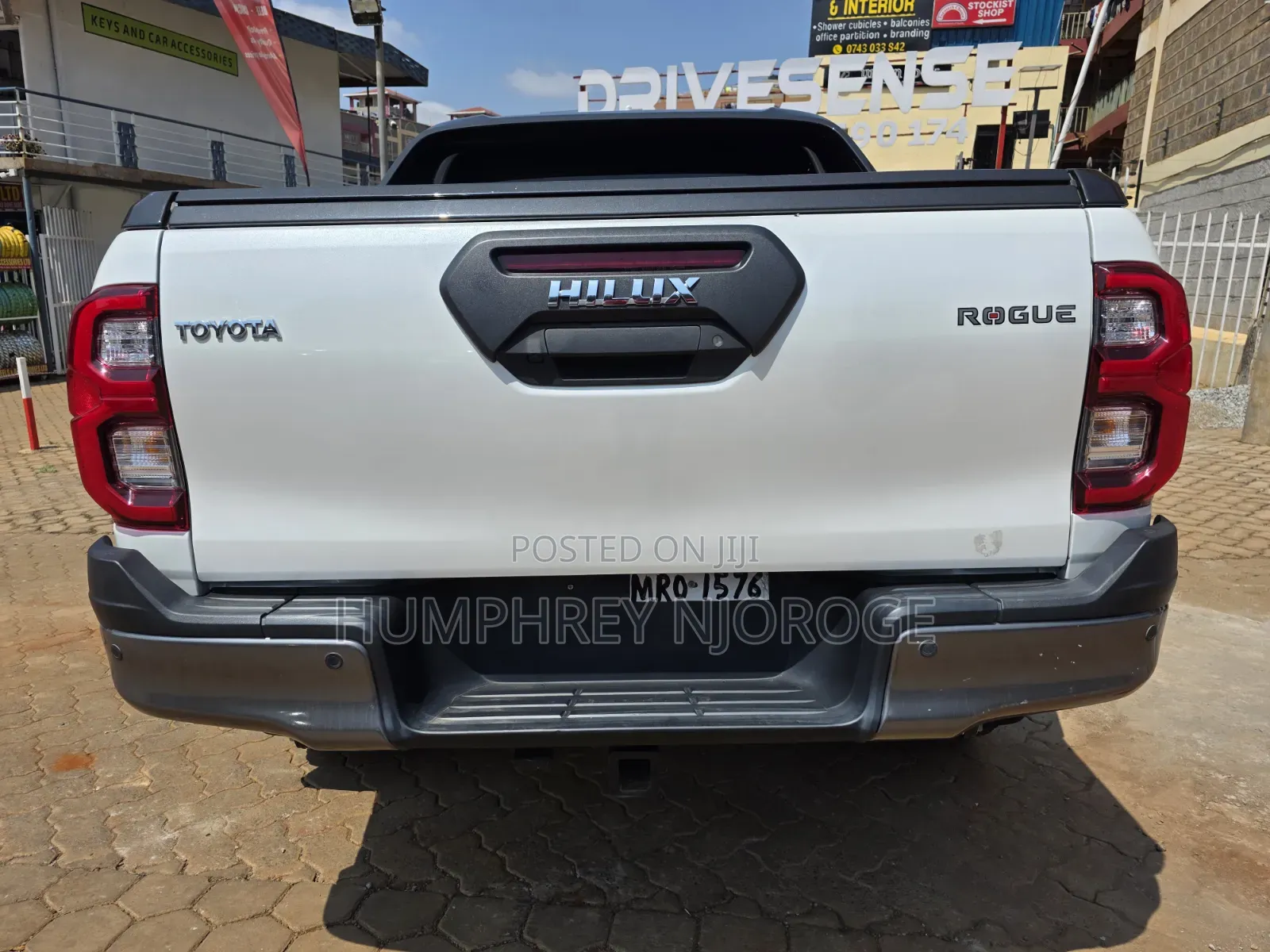 Toyota Hilux Revo Double Cab Deisel 2.8 AWD 2022 White